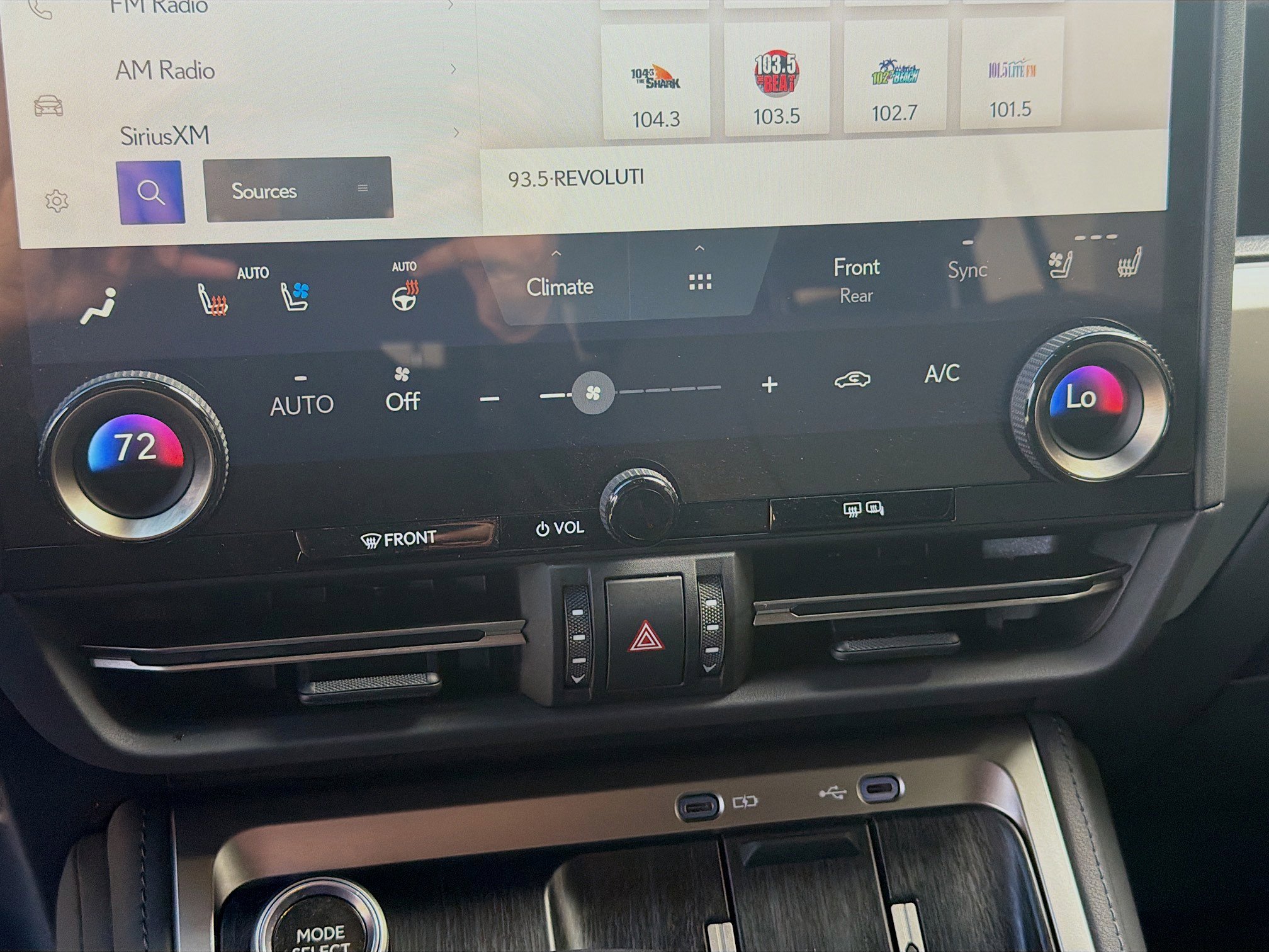Used 2024 Lexus GX 550 w/ Cold Area Package AWD/4WD image 13