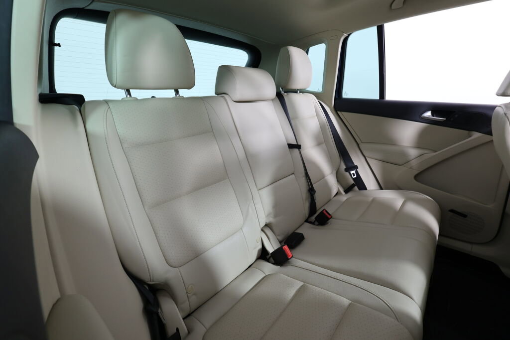 Used 2014 Volkswagen Tiguan SEL image 20