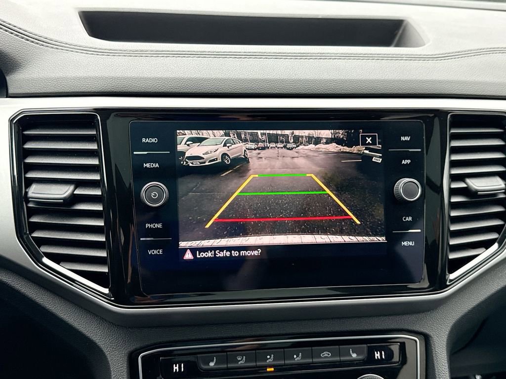 Used 2023 Volkswagen Atlas SEL R-Line image 23