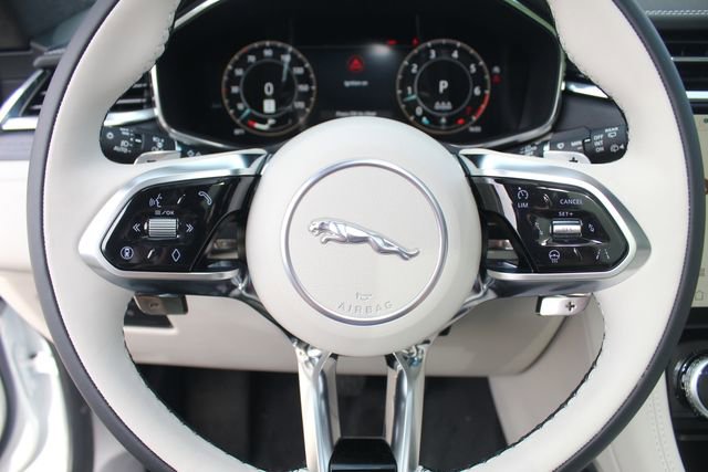 New 2026 Jaguar F-PACE R-Dynamic S image 17