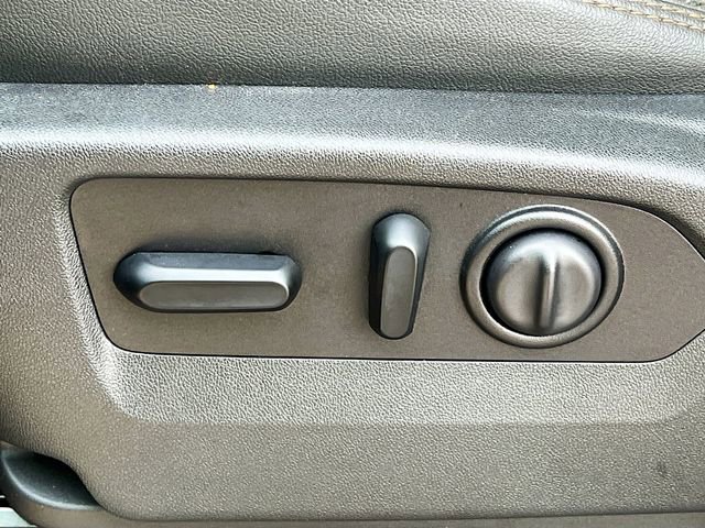 Used 2020 GMC Sierra 1500 AT4 w/ AT4 Premium Package image 11