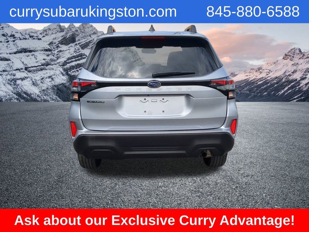 Used 2025 Subaru Forester Premium image 4