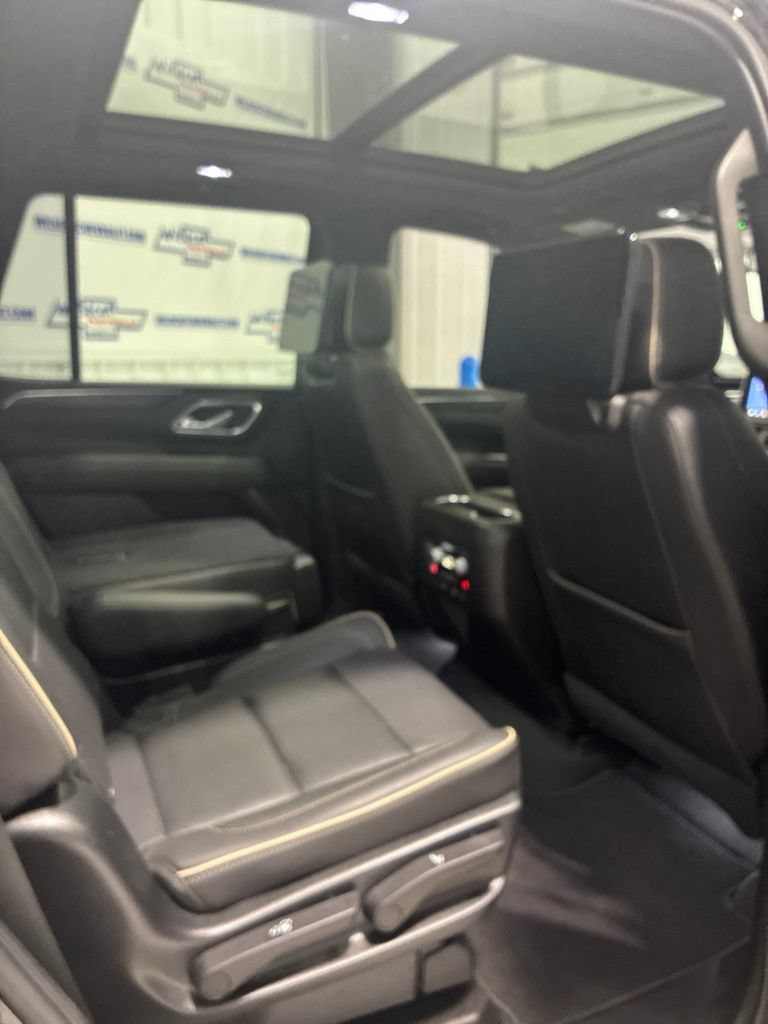 Used 2021 GMC Yukon SLT w/ SLT Premium Package AWD/4WD image 40