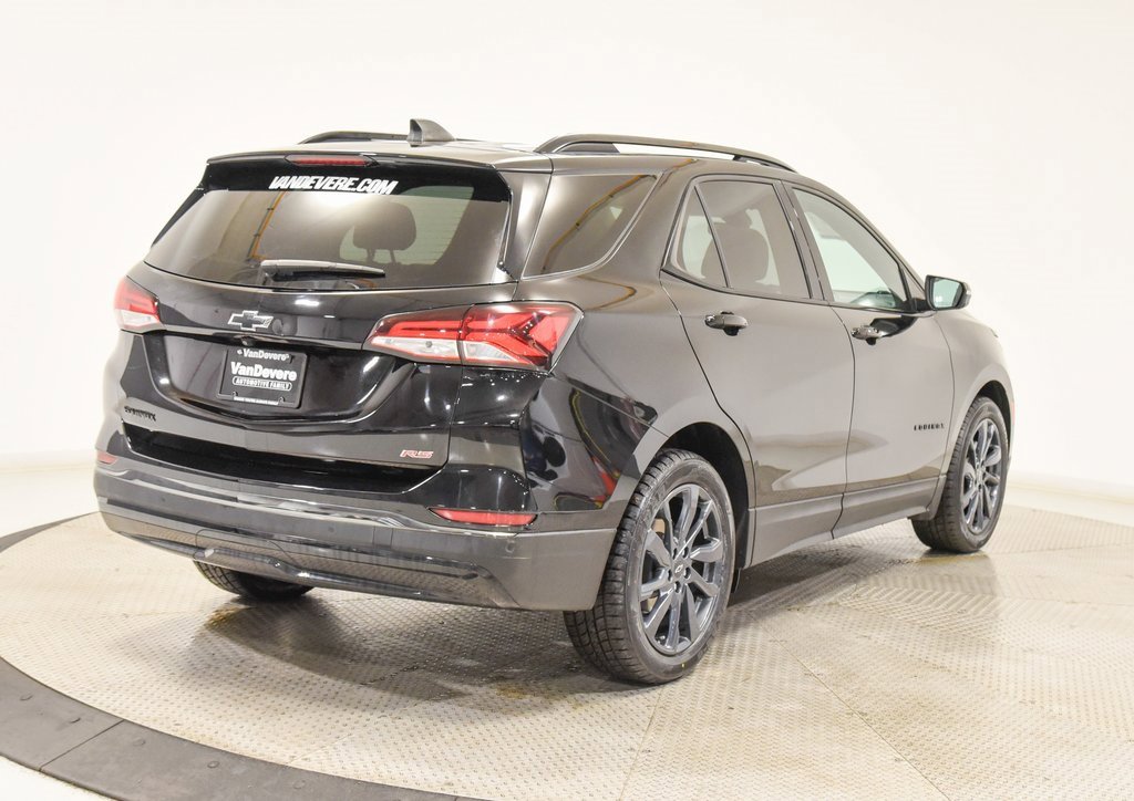 Used 2022 Chevrolet Equinox RS w/ RS Leather Package image 5