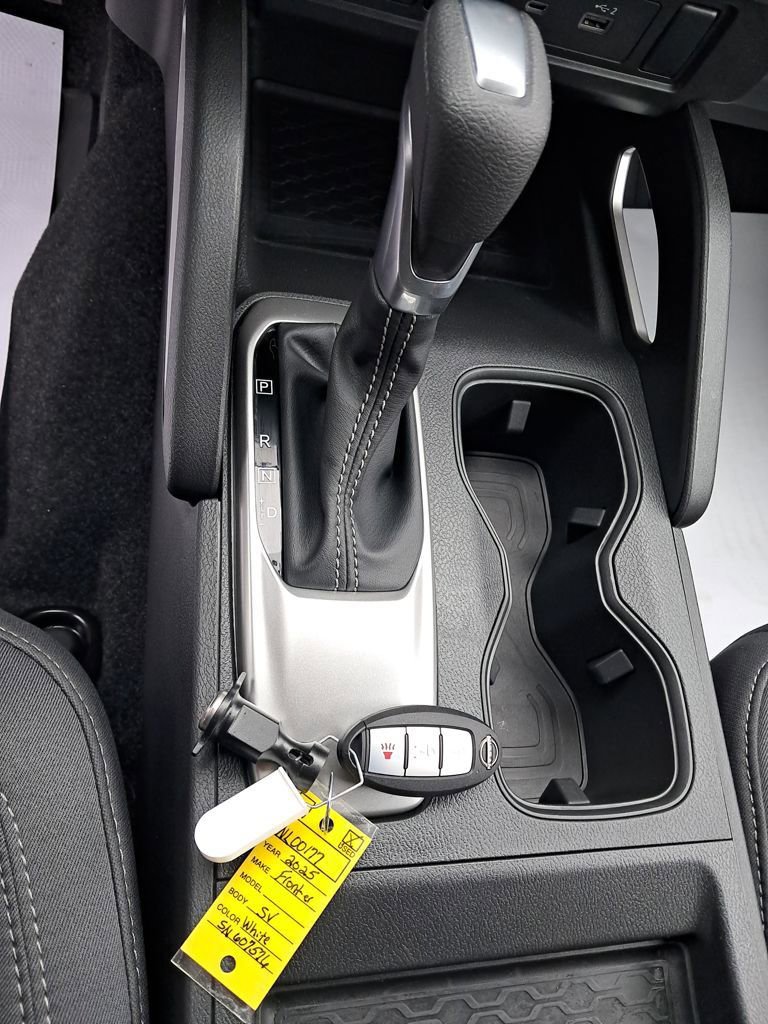 Certified 2025 Nissan Frontier SV image 60