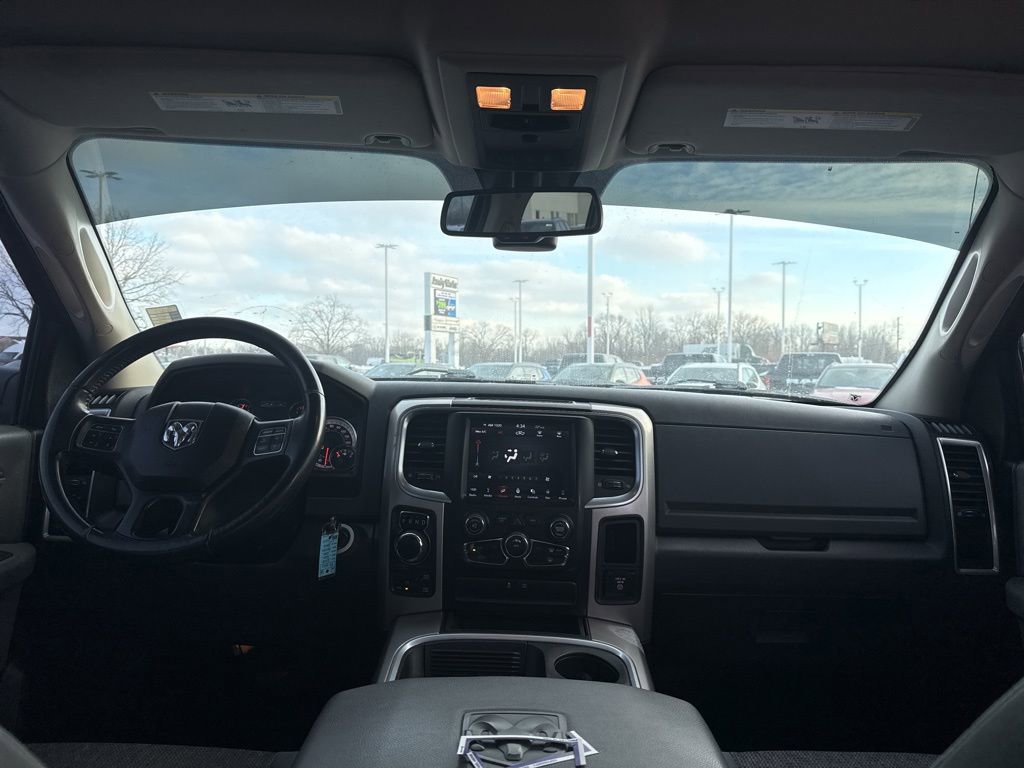 Used 2018 RAM 1500 SLT image 26