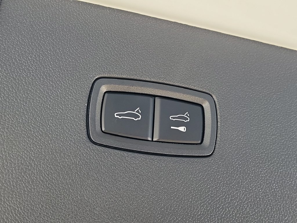 Certified 2026 Porsche Cayenne Coupe AWD/4WD image 18