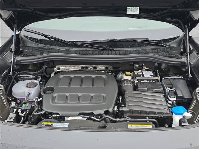 New 2026 Volkswagen Tiguan SE R-Line FWD image 19