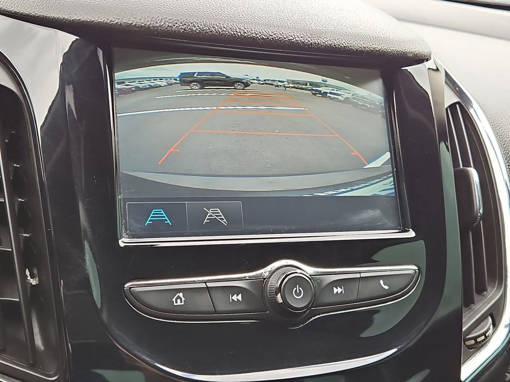 Used 2017 Chevrolet Cruze Premier FWD image 15