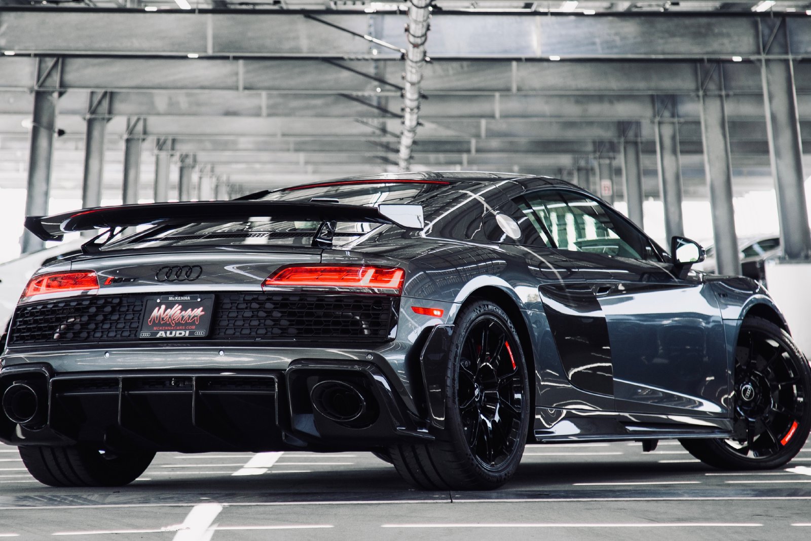 Used 2023 Audi R8 V10 GT RWD image 5