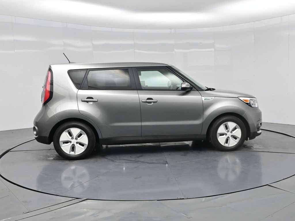 Used 2016 Kia Soul EV + FWD image 27