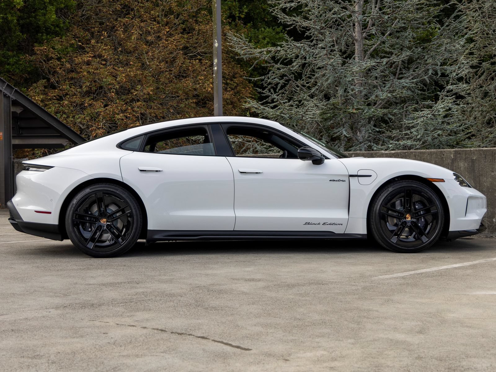New 2026 Porsche Taycan AWD/4WD image 12
