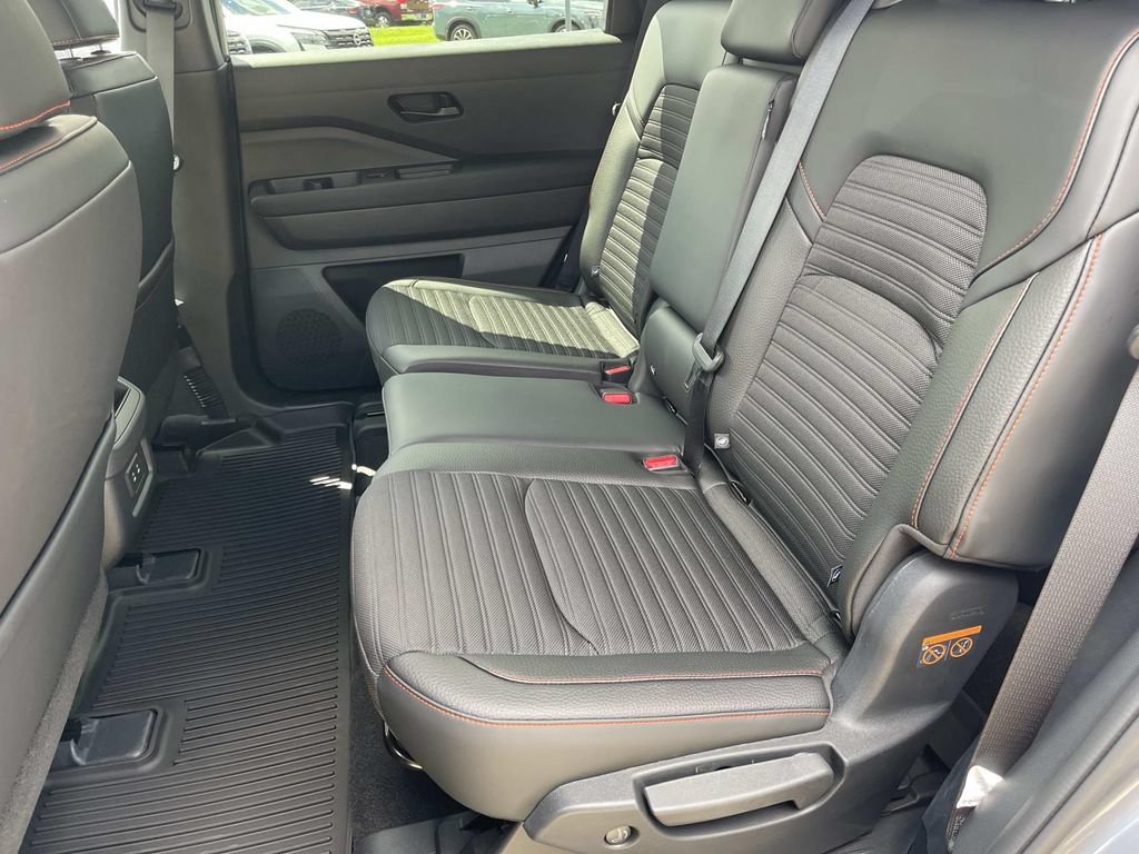 New 2026 Nissan Pathfinder Rock Creek AWD/4WD image 18