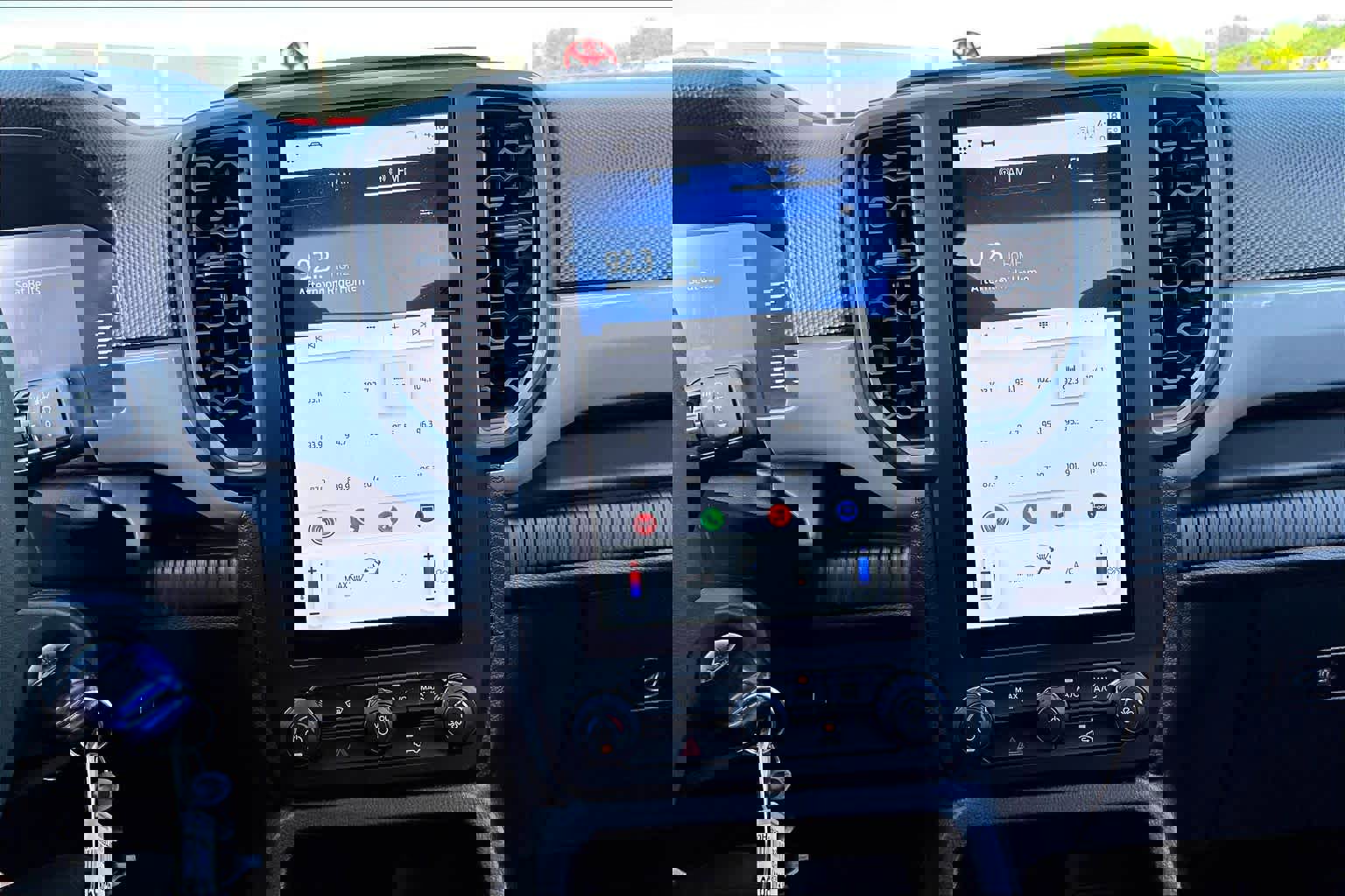 Used 2024 Ford Ranger XL image 35