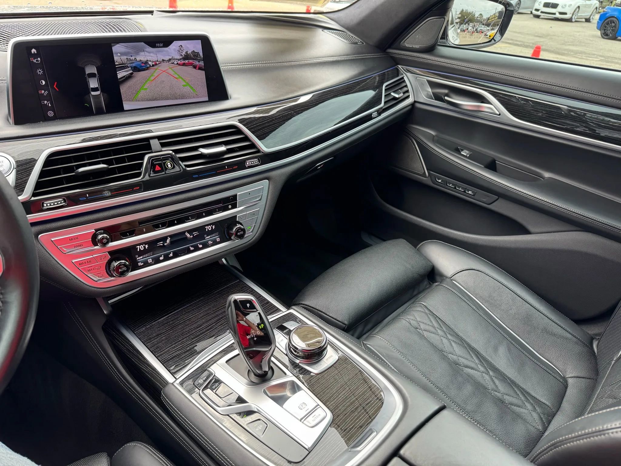 Used 2019 BMW 750i w/ Executive Package image 38