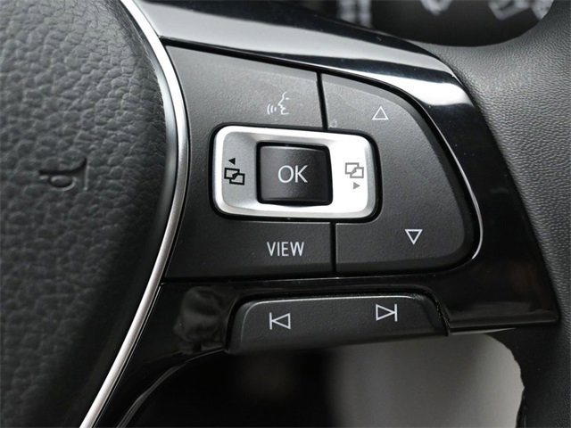 Used 2020 Volkswagen Jetta SEL Premium image 18