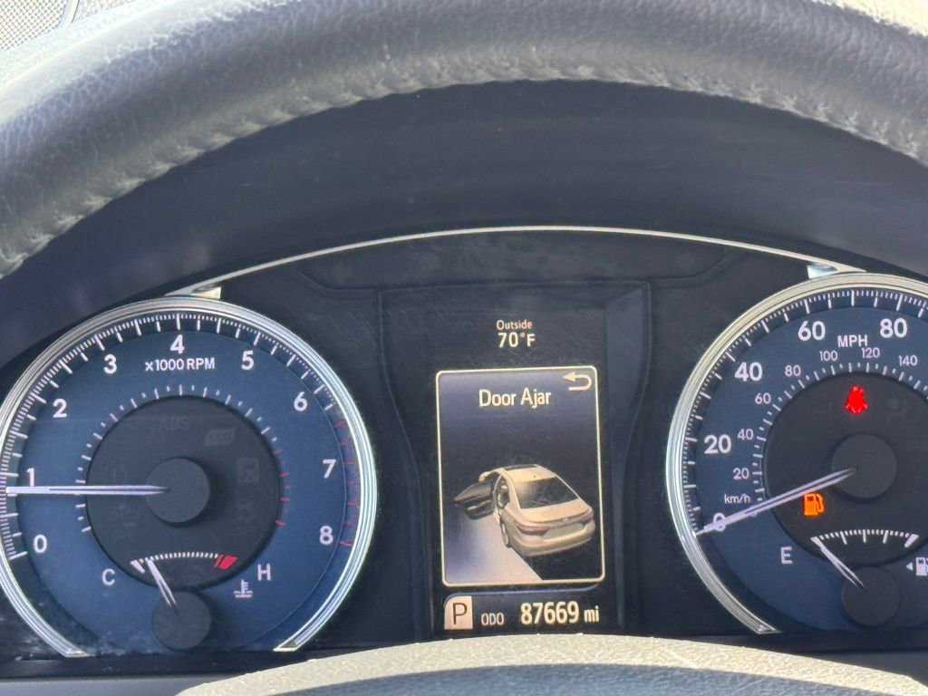 Used 2015 Toyota Camry XLE FWD image 14