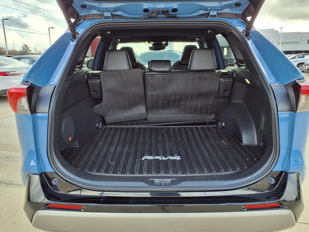 Used 2024 Toyota RAV4 XSE image 8