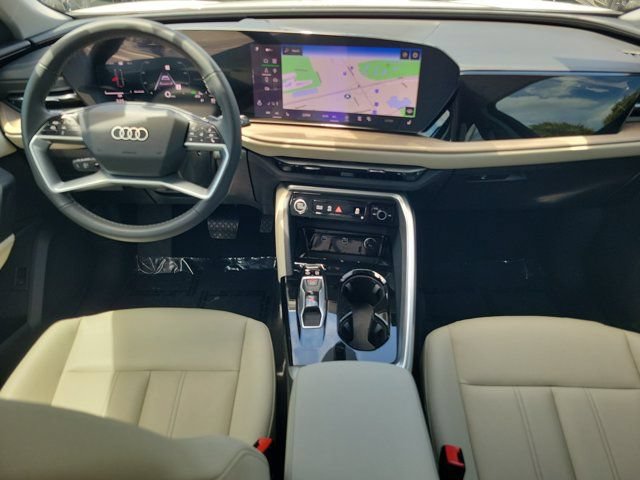 Certified 2025 Audi Q5 Premium w/ Convenience Package AWD/4WD image 2