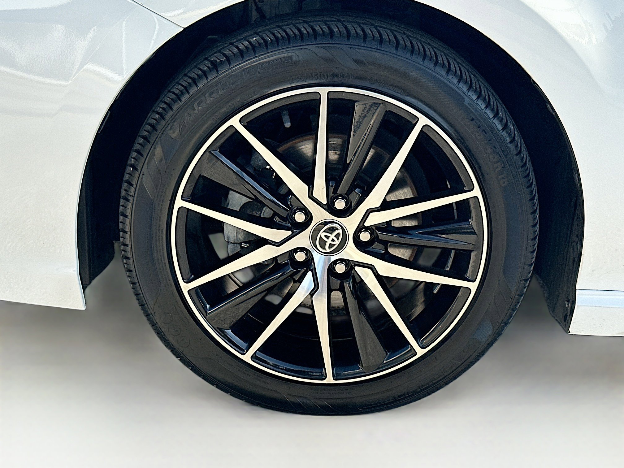 Used 2023 Toyota Camry SE image 35