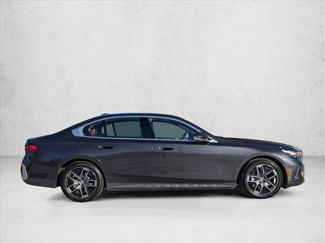 Used 2026 BMW 530i w/ Premium Package image 4