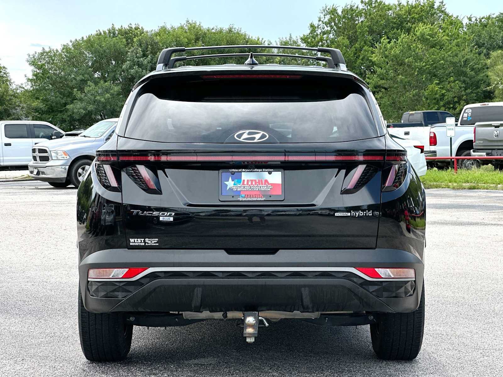 Used 2022 Hyundai Tucson Blue w/ Cargo Package AWD/4WD image 14