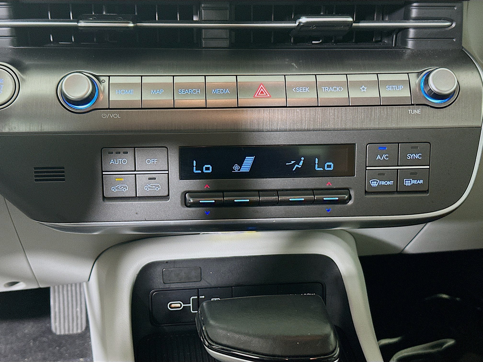 Used 2025 Hyundai Kona SEL FWD image 23