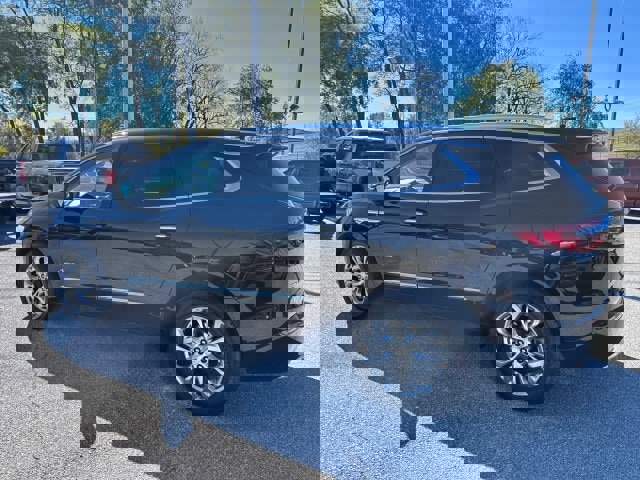 Used 2021 Buick Enclave Avenir w/ Avenir Technology Package image 4