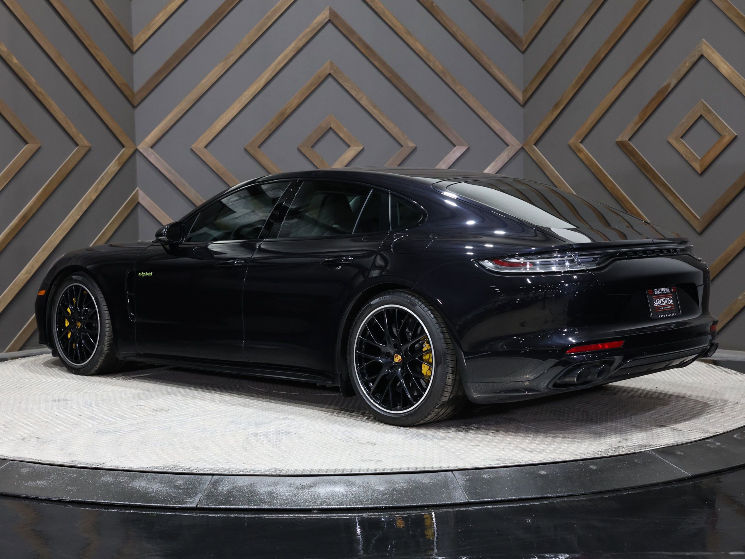 Used 2023 Porsche Panamera Turbo S image 10