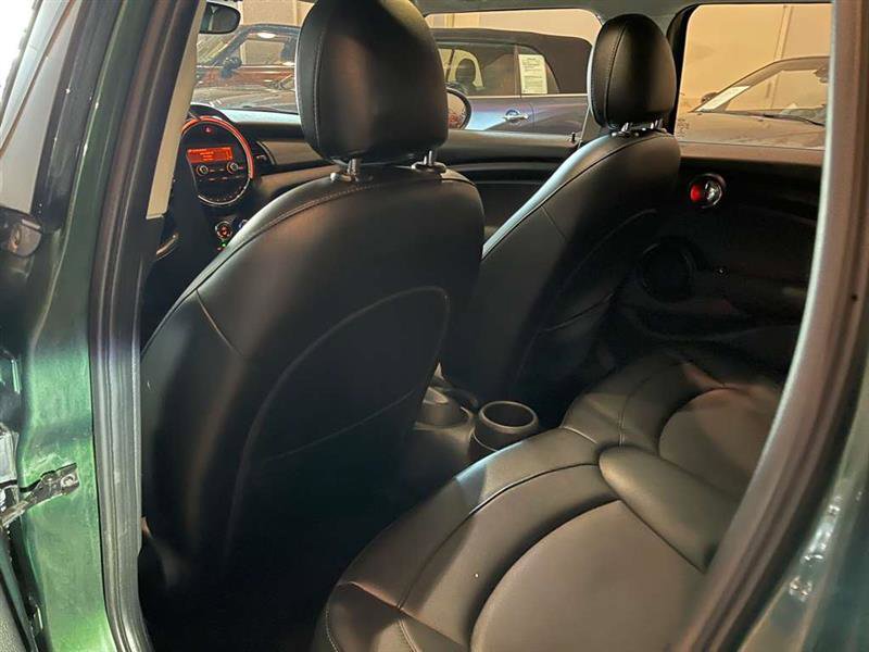 Used 2016 MINI Cooper 4-Door Hardtop image 50