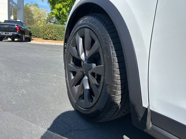 Used 2022 Tesla Model X Plaid image 13