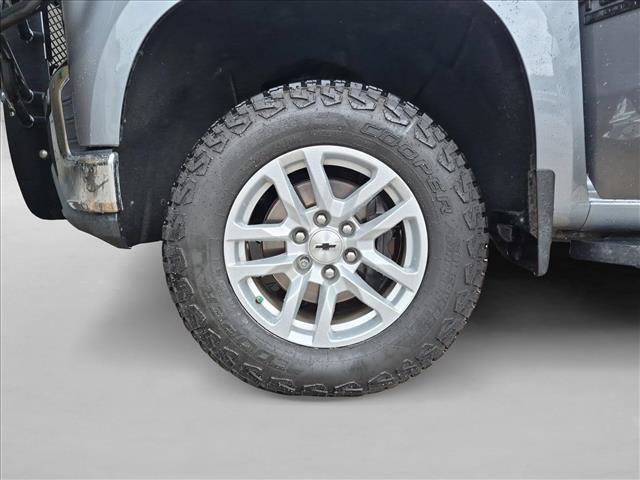 Used 2019 Chevrolet Silverado 1500 LT w/ Texas Edition AWD/4WD image 9