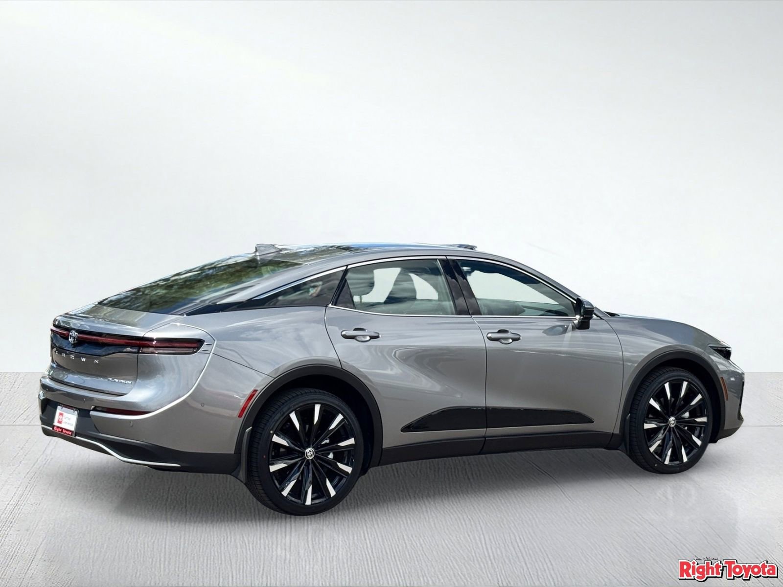Certified 2023 Toyota Crown Platinum AWD/4WD image 5