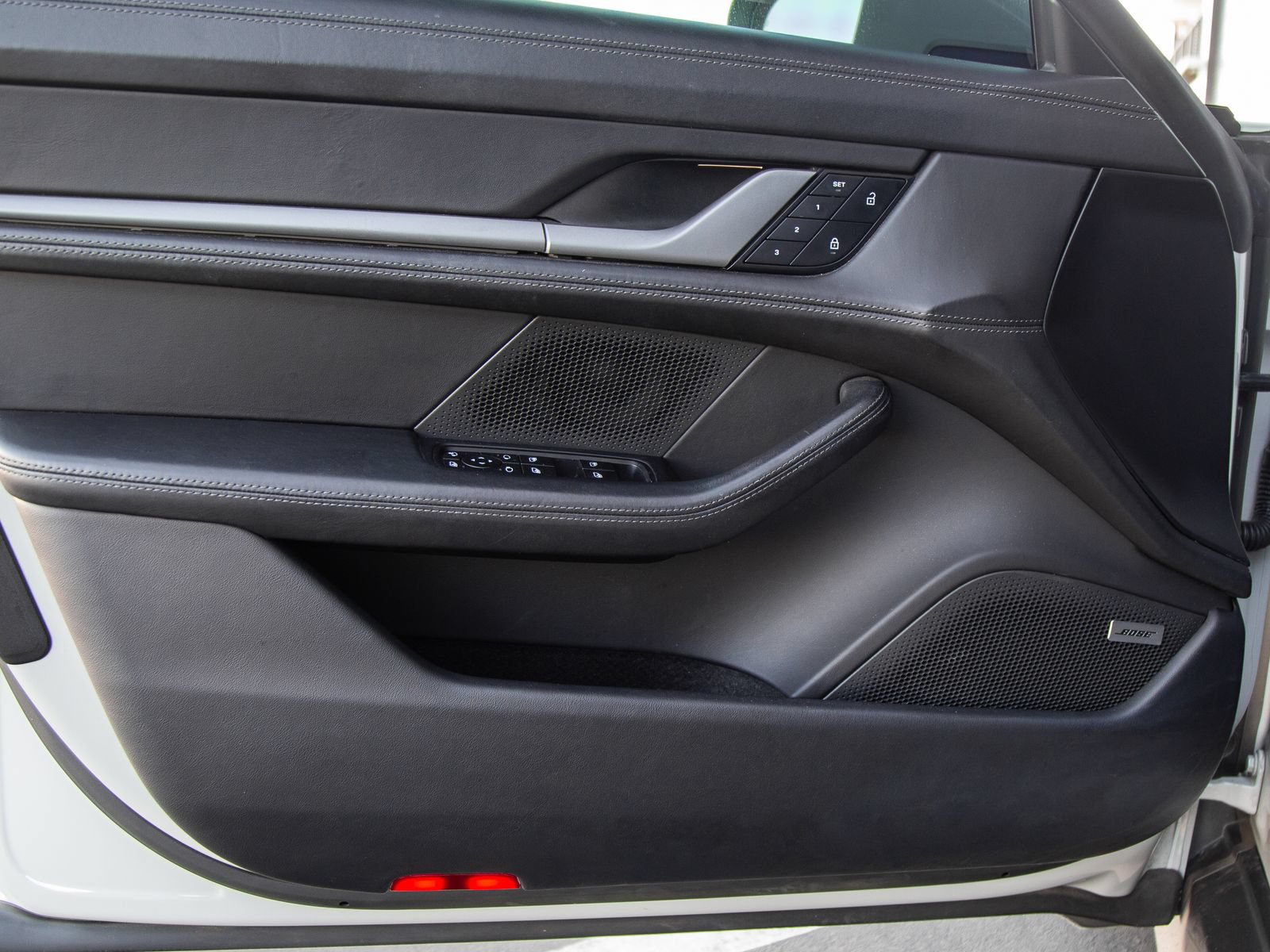 Certified 2022 Porsche Taycan 4S AWD/4WD image 7