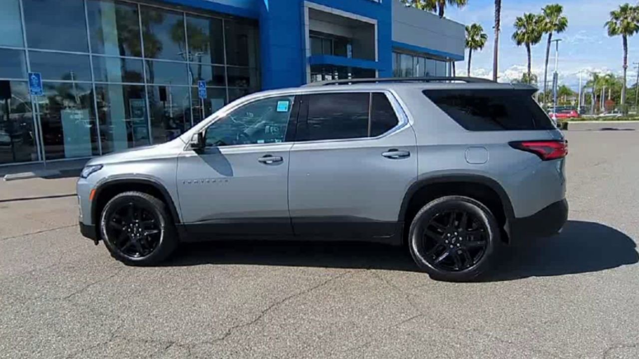 Certified 2023 Chevrolet Traverse LT image 5