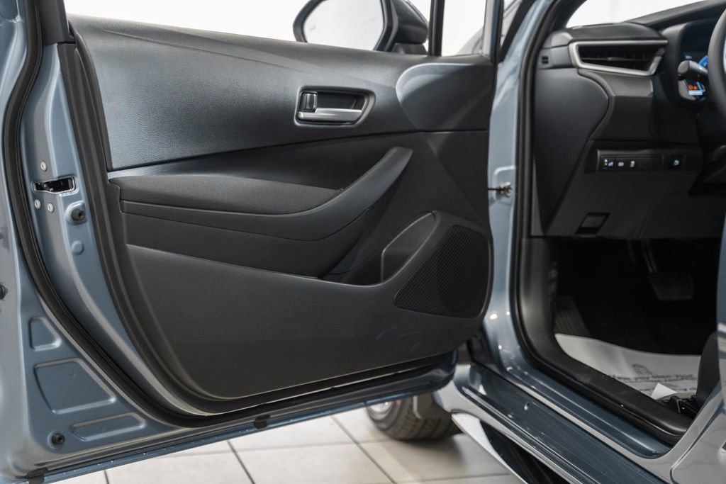New 2026 Toyota Corolla SE image 31