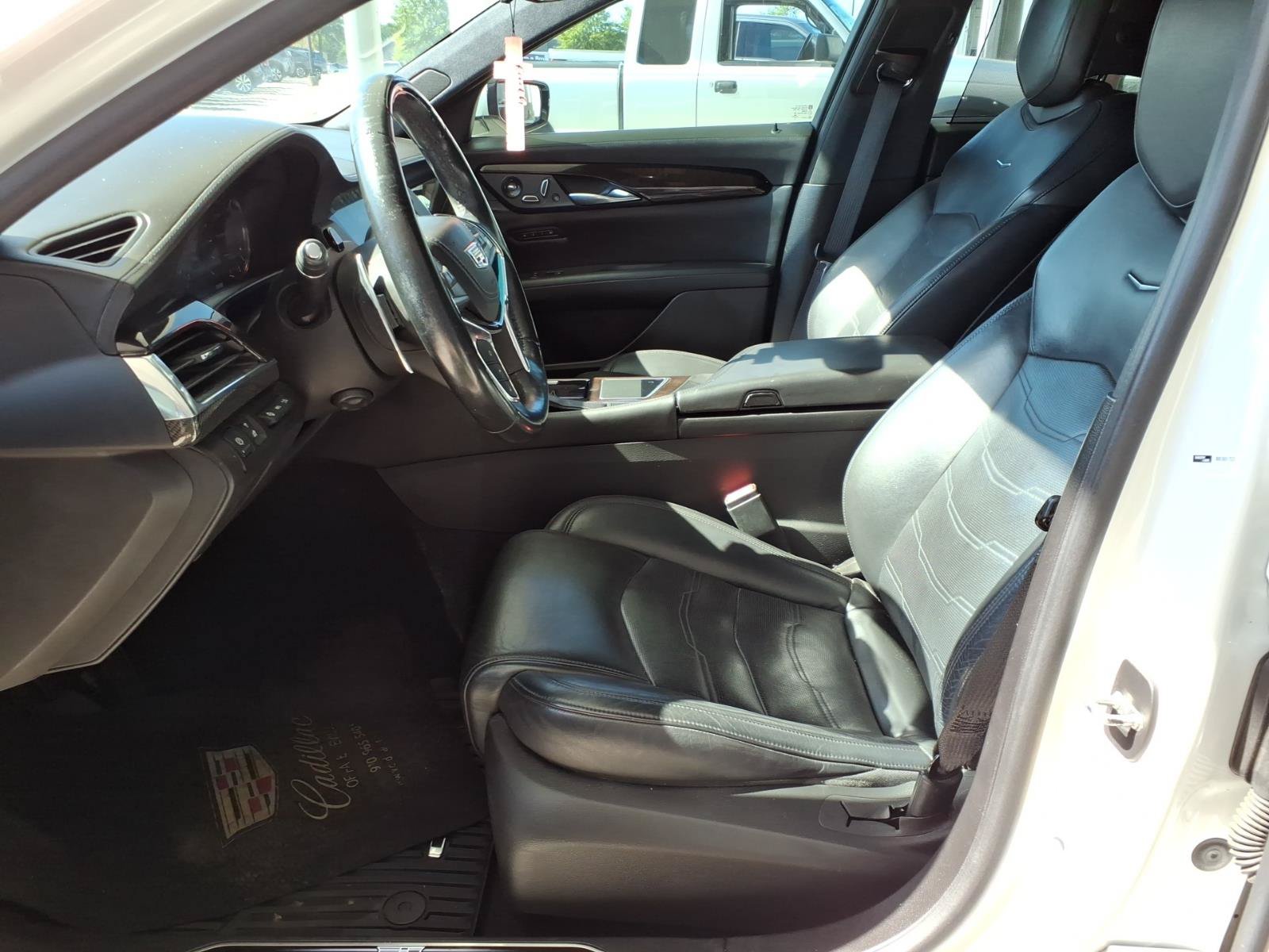 Used 2018 Cadillac CT6 Platinum AWD/4WD image 3