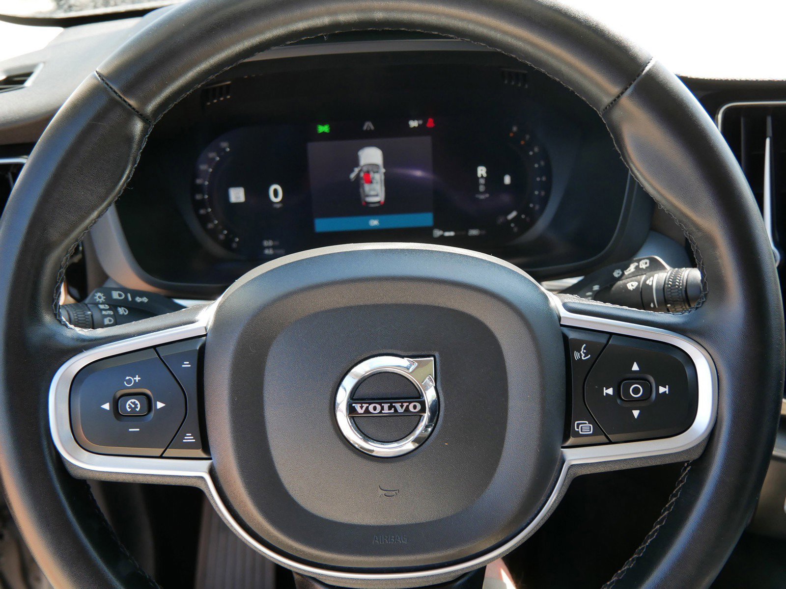 Certified 2023 Volvo XC60 B5 Core w/ Climate Package AWD/4WD image 31