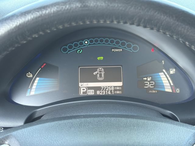 Used 2013 Nissan Leaf S FWD image 27