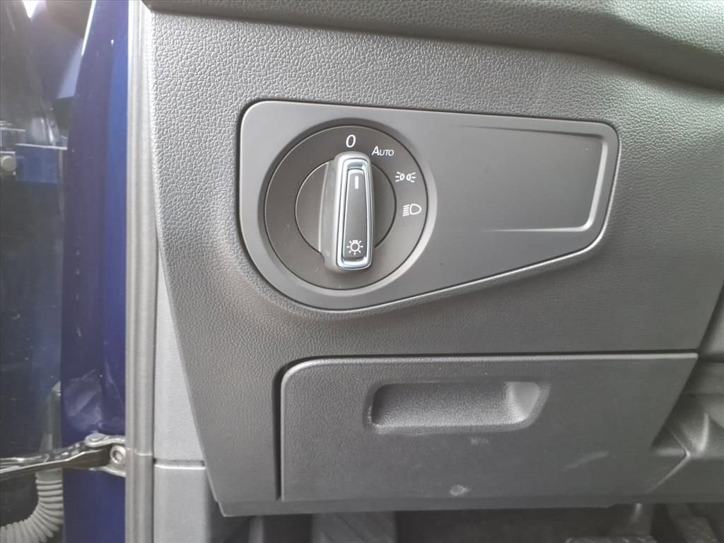 Used 2024 Volkswagen Tiguan Wolfsburg Edition image 18