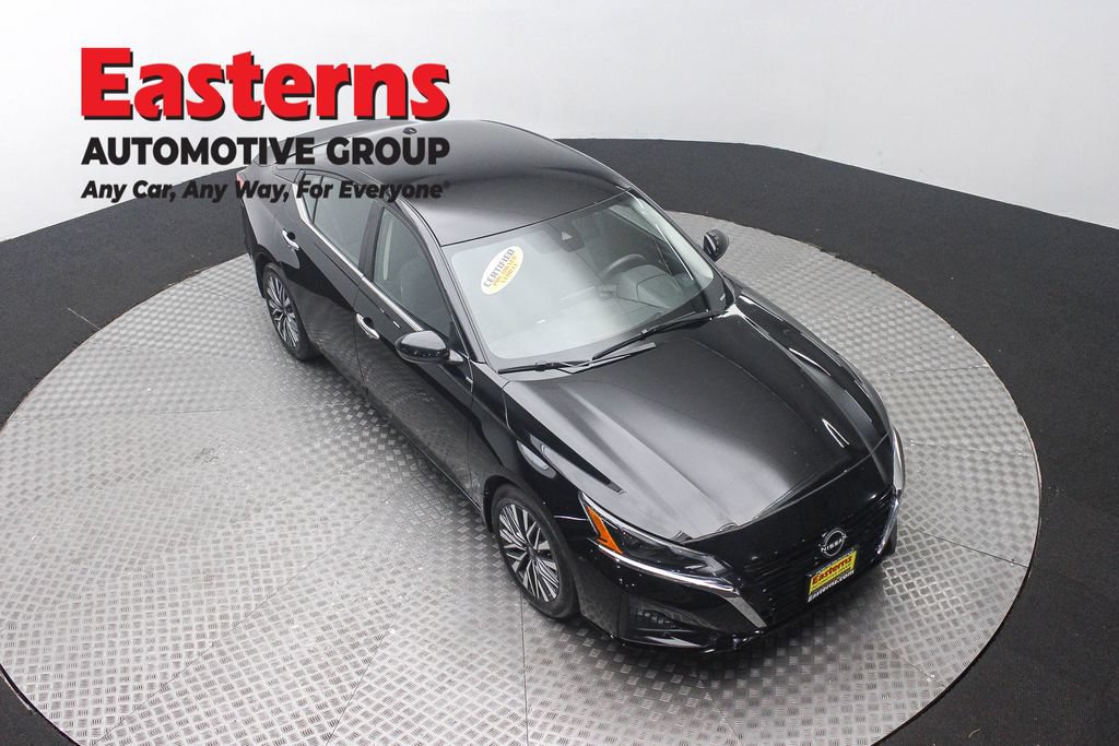Used 2023 Nissan Altima 2.5 SV FWD image 3