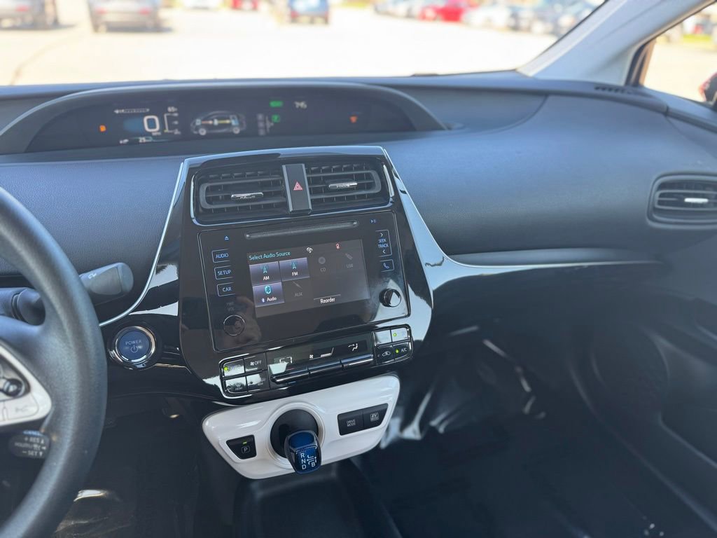 Used 2017 Toyota Prius One FWD image 2