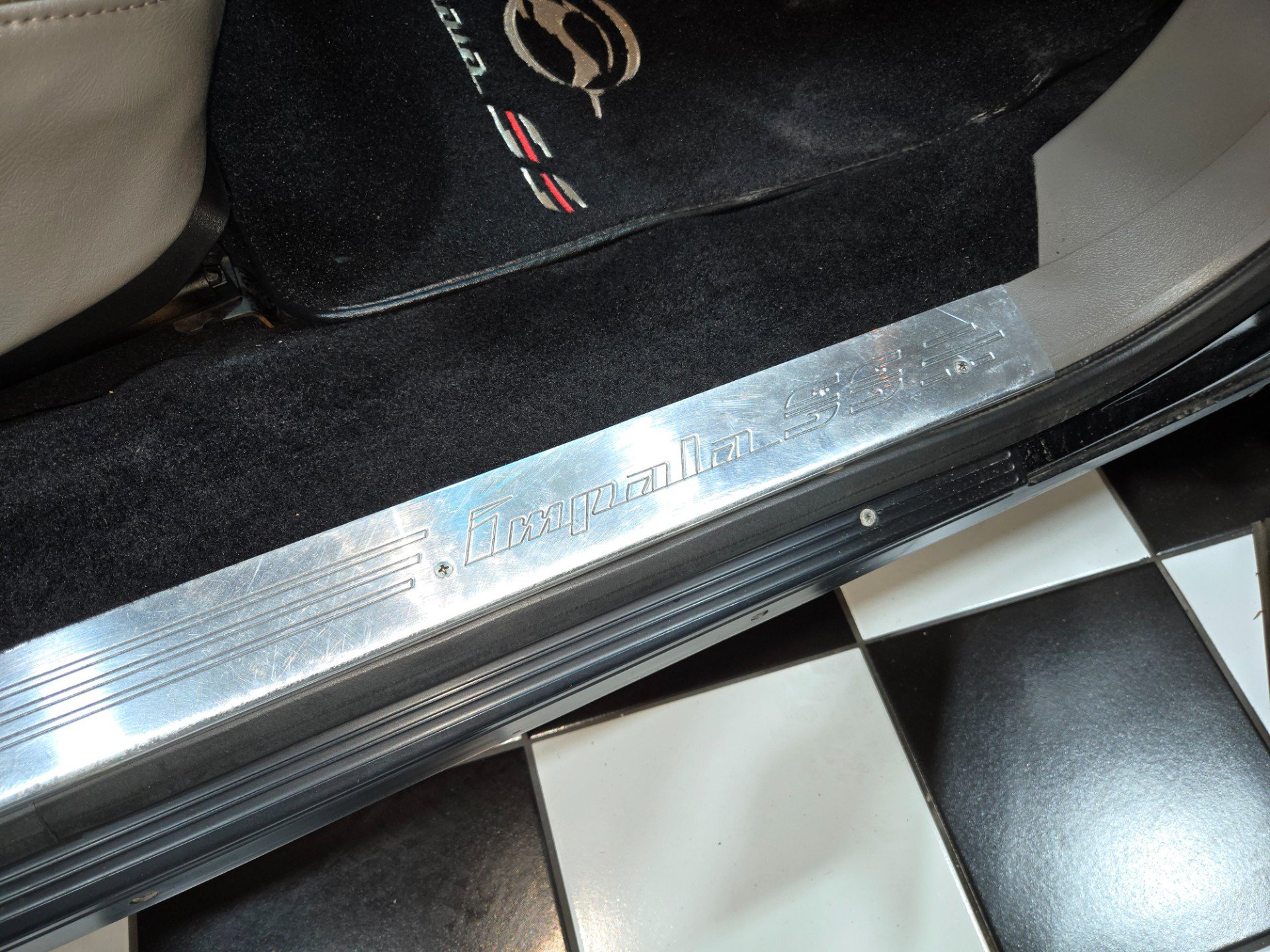 Used 1994 Chevrolet Impala SS RWD image 77