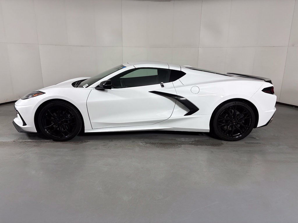 Certified 2026 Chevrolet Corvette Stingray Coupe w/ 1LT RWD image 6