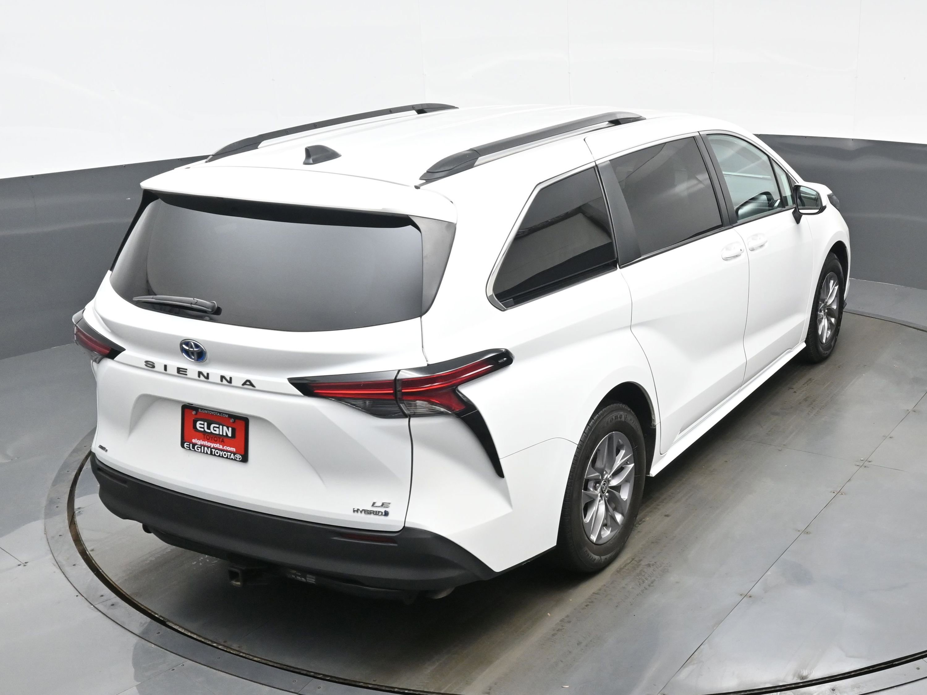 Used 2022 Toyota Sienna LE image 39