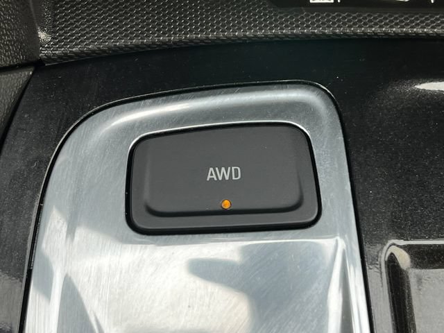 Used 2024 Chevrolet Equinox Premier AWD/4WD image 35