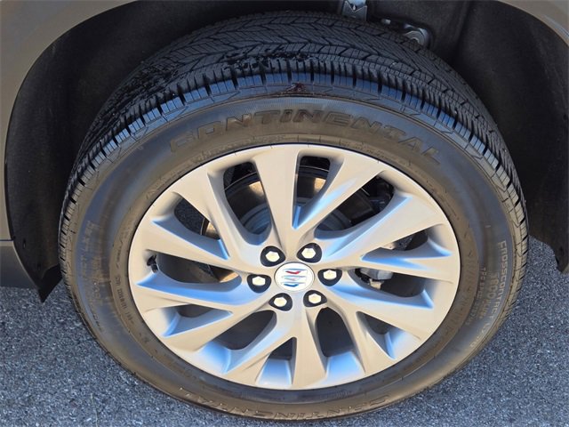 Used 2025 Buick Enclave Preferred image 11