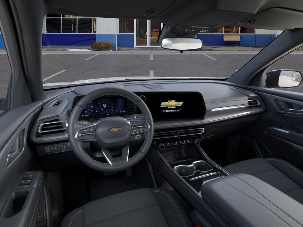 New 2025 Chevrolet Traverse LT w/ Driver Confidence Package image 17
