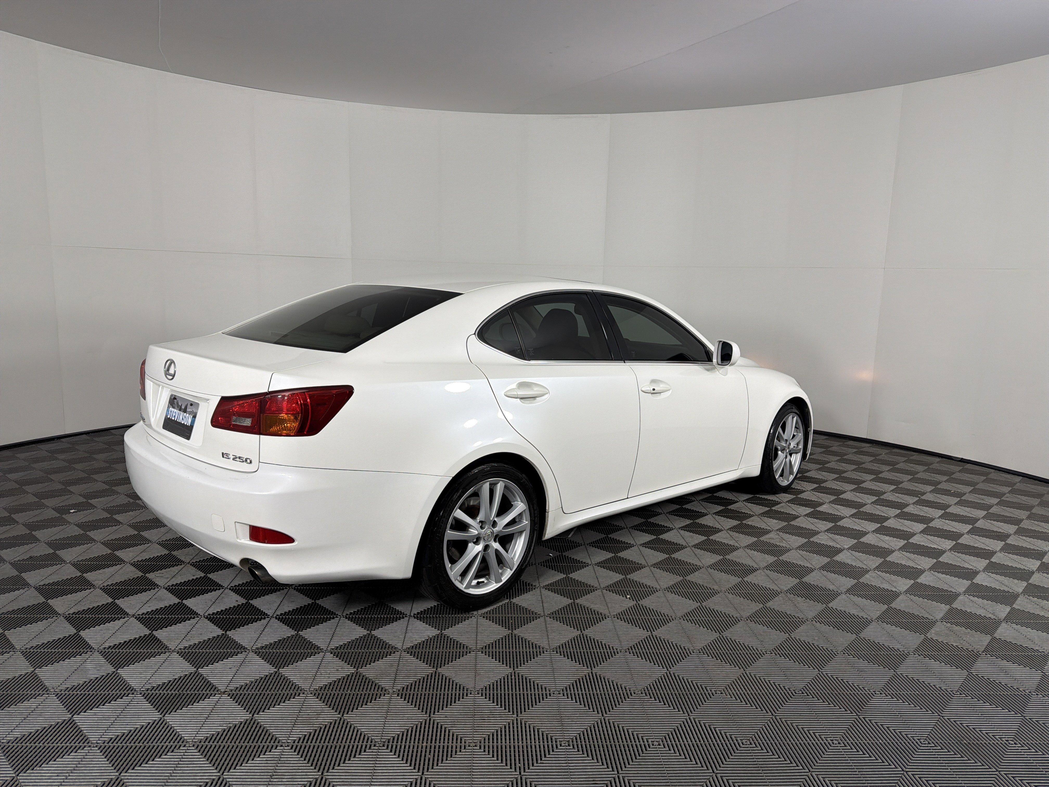 Used 2006 Lexus IS 250 RWD image 2