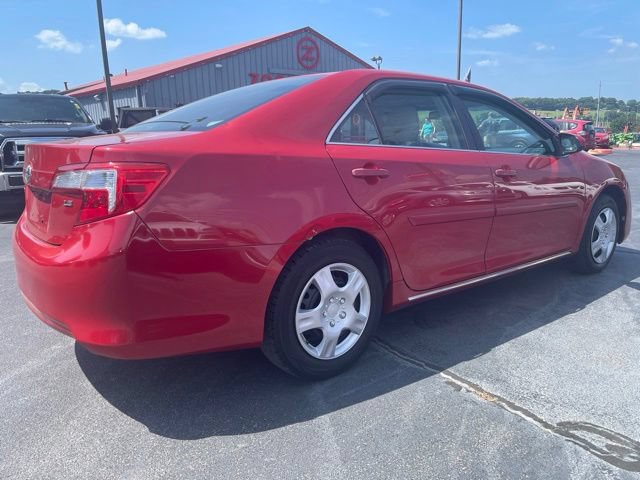 Used 2014 Toyota Camry LE w/ Protection Package FWD image 8